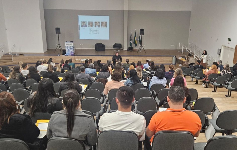 crf-pr-realiza-minicurso-em-curitiba-sobre-atualizacoes-na-portaria-34498-antimicrobianos-e-receita-digital