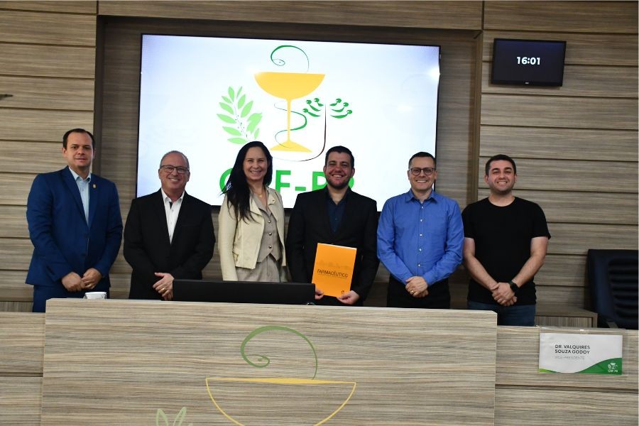 crf-pr-realiza-965-reuniao-plenaria-e-delibera-pautas-de-relevancia-para-a-profissao-farmaceutica